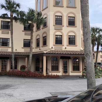 Inn On the Lakes - Hotels Near Me - Sebring, Florida Inn On the Lakes - Hotels Near Me - Sebring, Florida
