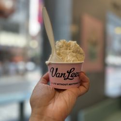 Van Leeuwen Ice Cream - Philadelphia - Brown Sugar Cookie Dough Chunk