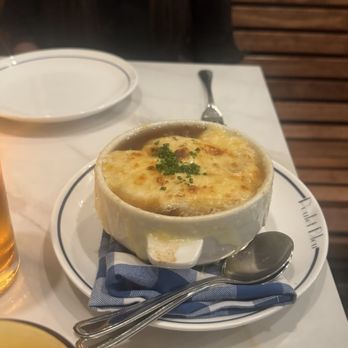 Poulet Bleu - French Onion Soup. Soooo good. - French Near Me - Pittsburgh, Pennsylvania Poulet Bleu - French Onion Soup. Soooo good. - French Near Me - Pittsburgh, Pennsylvania