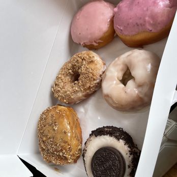 Devi's Donuts and Sweets - Donuts Near Me - Long Beach, California
