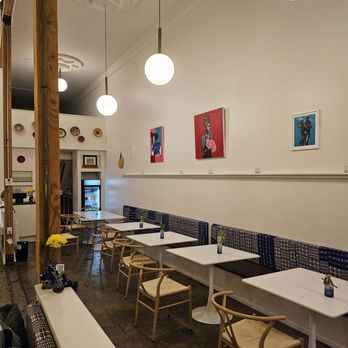 Gold Coast Ghal Kitchen - Tasteful seating. - African Near Me - Seattle, Washington Gold Coast Ghal Kitchen - Tasteful seating. - African Near Me - Seattle, Washington