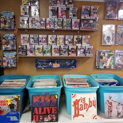 Bigfoot Comics - Pops and records.