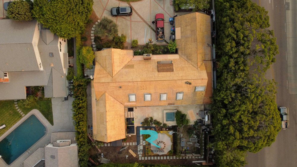 Slide of Pacific Pro Roofing