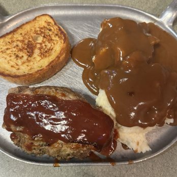 Iron Skillet - Meatloaf dinner - Buffets Near Me - Joplin, Missouri Iron Skillet - Meatloaf dinner - Buffets Near Me - Joplin, Missouri