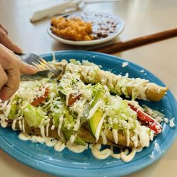 Taqueria Juquilita - Carnitas flautas