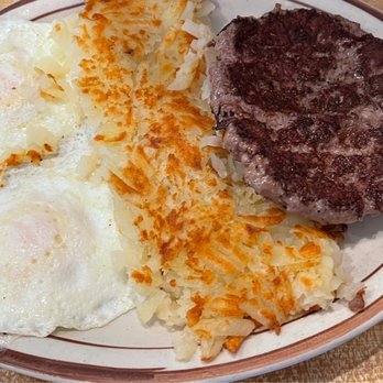 Willee's Cafe & Spirits - Ground Chuck Steak & Eggs is Outstanding!! - Bars Near Me - Winston, Oregon Willee's Cafe & Spirits - Ground Chuck Steak & Eggs is Outstanding!! - Bars Near Me - Winston, Oregon