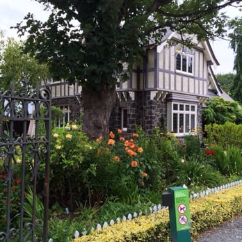 Curators House Restaurant - So cute - Restaurants Near Me - Christchurch, CAN
