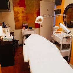 Piel Acne Skin Clinic