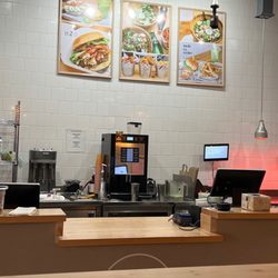 m2o Burgers & Salads Newark De