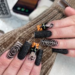 Dazzle Nail And Spa