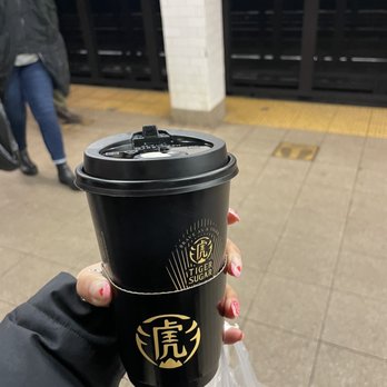 Tiger Sugar - E4 Brown Sugar Cafe Latte with Tiger Jelly & Cream Mousse - Bubble Tea Near Me - New York, New York Tiger Sugar - E4 Brown Sugar Cafe Latte with Tiger Jelly & Cream Mousse - Bubble Tea Near Me - New York, New York