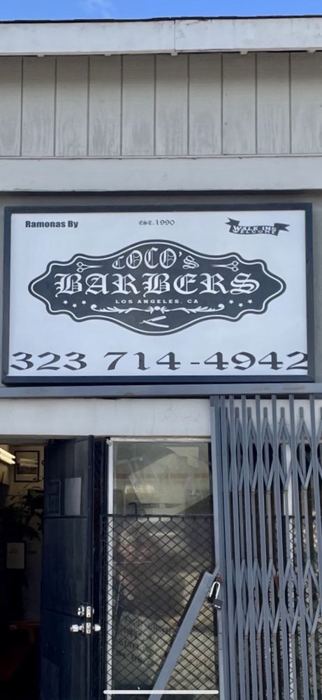 Ramona's Barber & Beauty Shop Logo