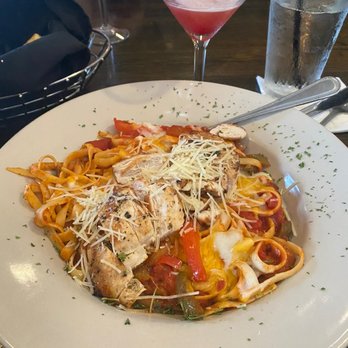 Sammy G's Tavern - Baked pasta with chicken - American Near Me - High Point, North Carolina Sammy G's Tavern - Baked pasta with chicken - American Near Me - High Point, North Carolina