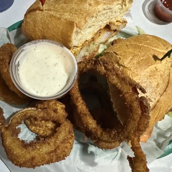 Crawfish Cave - Shrimp Po boy sandwich - Cajun/Creole Near Me - Fullerton, California