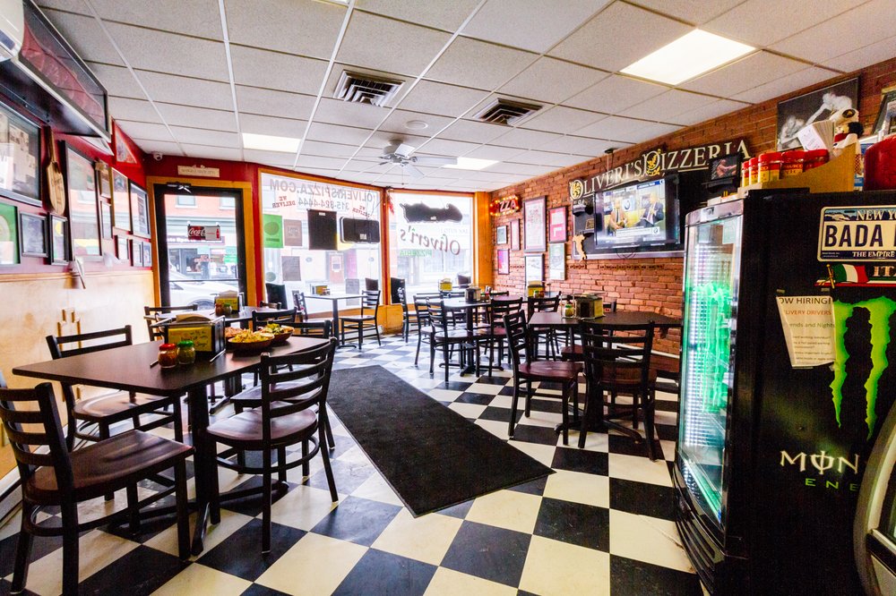 Food from Oliveri's Pizzeria