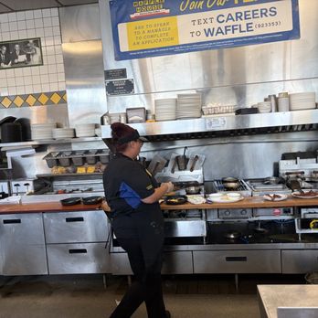 How to raise your pay as a Waffle House cook