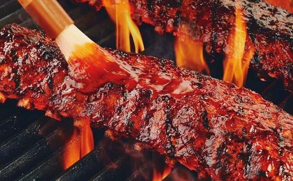 Fox & Hounds by null