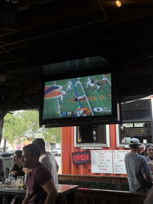 Little Woodrow's West 6th by null