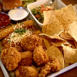BJ's Restaurant & Brewhouse - Brewhouse Bites Sampler