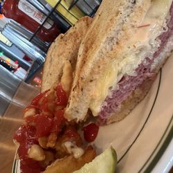 The Pour House - Ruben