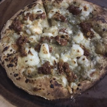 Bacari GDL - chorizo pizza - Mediterranean Near Me - Glendale, California