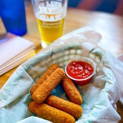 Putter's Patio & Grill