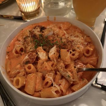 Worthington Tavern - Piccante Pasta À La Vodka - Cocktail Bars Near Me - Worthington, Ohio Worthington Tavern - Piccante Pasta À La Vodka - Cocktail Bars Near Me - Worthington, Ohio