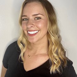Galindo Aesthetics - Level 1 Aesthetician: Hannah   She prides herself on positive energy and believes self care is a key ingredient to beautiful, healthy skin