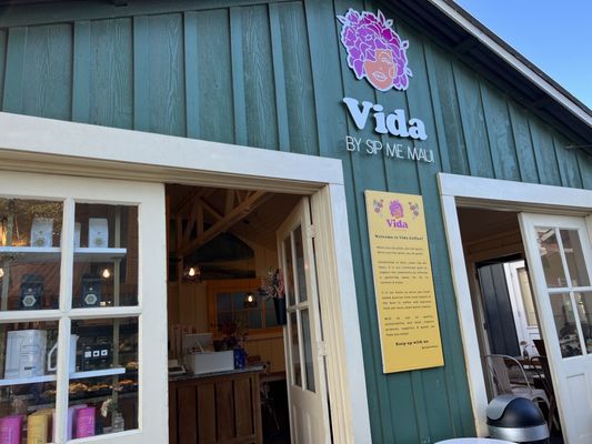 VIDA by Sip Me Maui by null