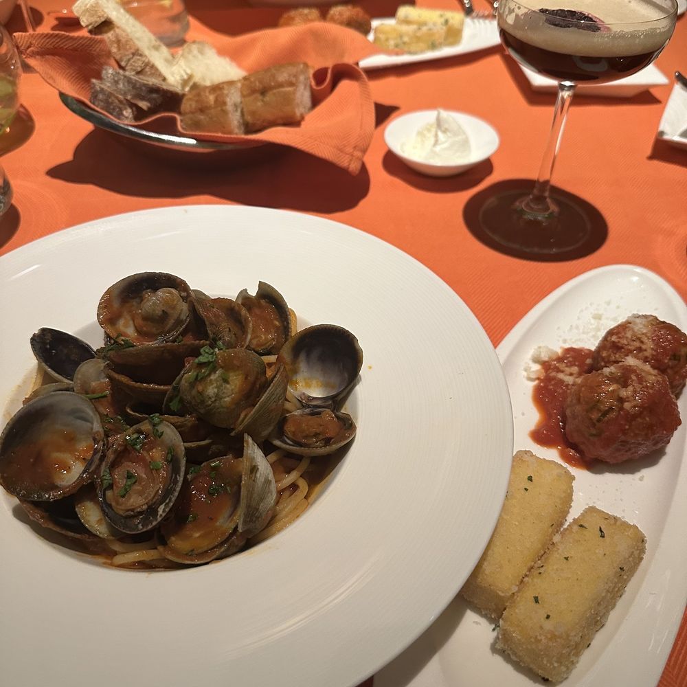 Sinatra - Spaghetti and Frank 's Spaghetti & Clams - Italian Near Me - Las Vegas, Nevada Sinatra - Spaghetti and Frank 's Spaghetti & Clams - Italian Near Me - Las Vegas, Nevada