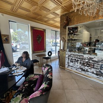 Amuse 5 Bakery - Bakeries Near Me - Bradenton, Florida