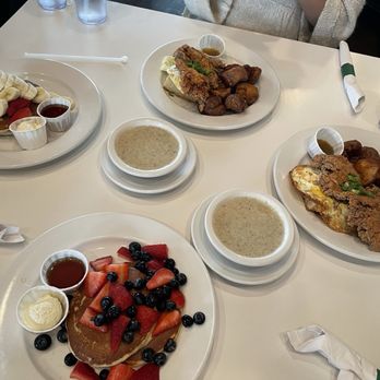 Phoebe's Diner - Chicken biscuits and pancakes - American Near Me - Austin, Texas