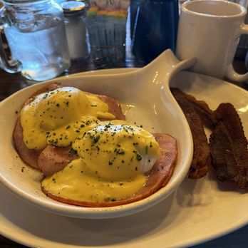 Eggstravaganza Cafe - Eggs Benedict - Breakfast & Brunch Near Me - Antioch, Tennessee