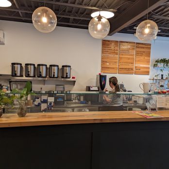 Tiki Tea - Front Counter - Coffee & Tea Near Me - Portland, Oregon