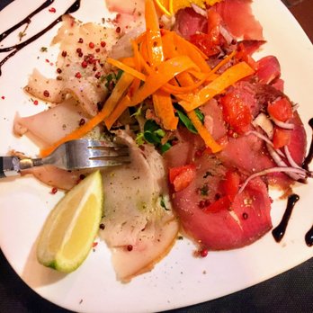 Trattoria Via Dell'amore - swordfish, tuna, whitefish carpaccio - Italian Near Me - Riomaggiore, SP