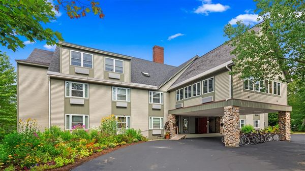 Silver Fox Inn by null