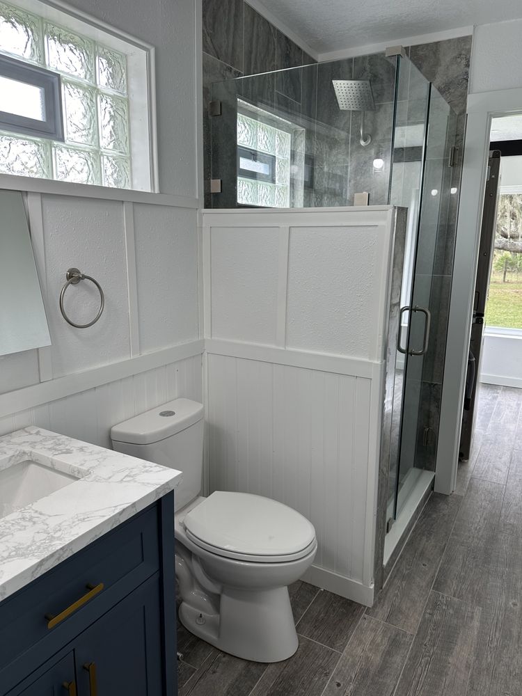 Slide of Elliotts Elite Home Solutions