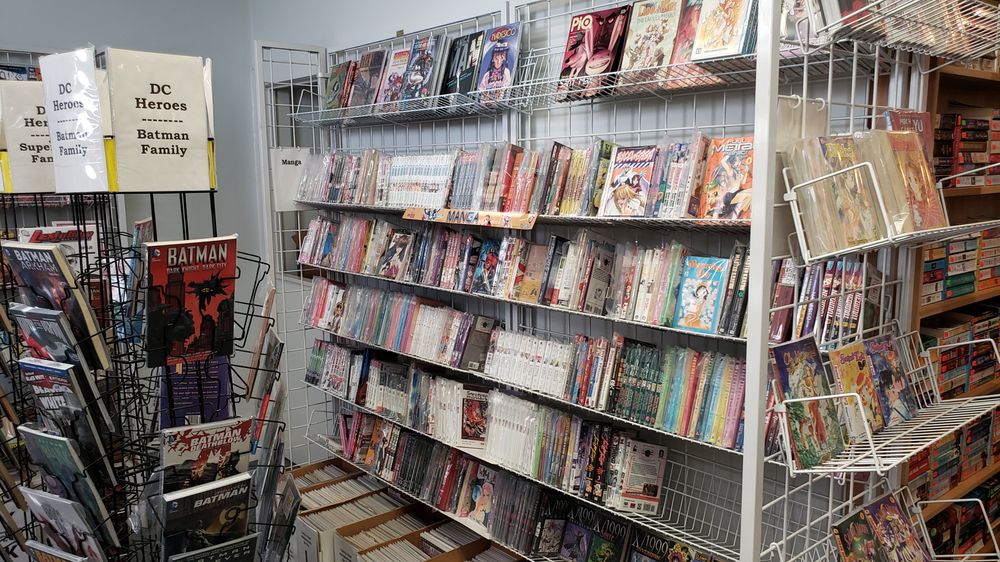 Comics & Paperbacks Plus Logo