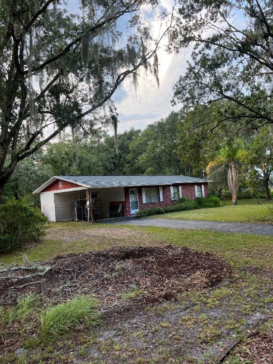Slide of Parlament Roofing and Construction