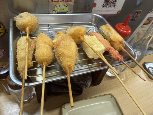 Kushikatsu Daruma - Shinsekai Main Shop by null