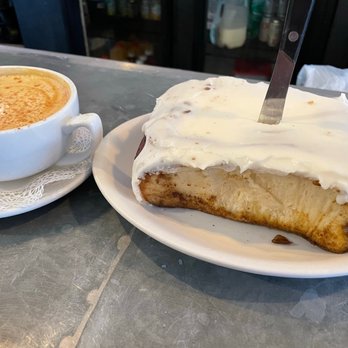 Colossal Cafe - Cafes Near Me - Saint Paul, Minnesota