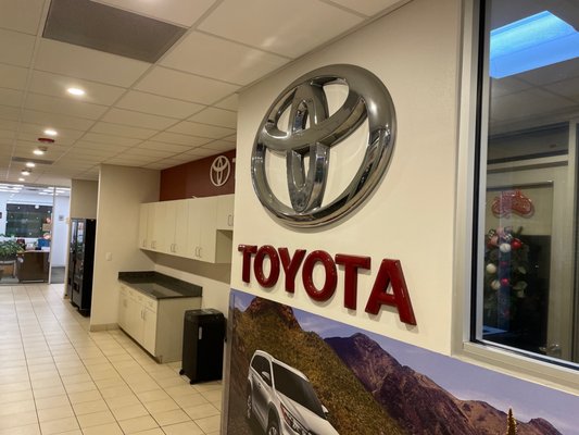 FOX TOYOTA OF EL PASO - Updated August 2025 - 56 Photos & 88 Reviews ...