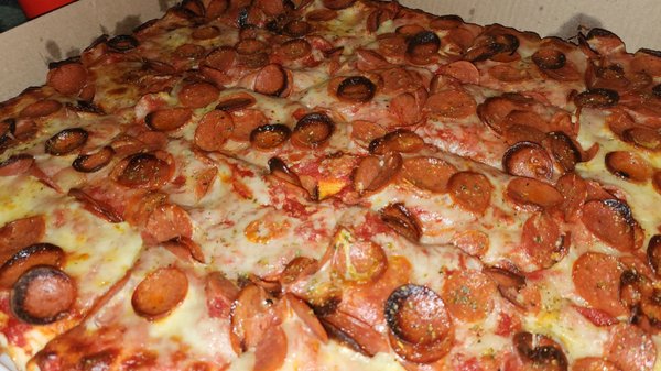 Bocce Club Pizza by null