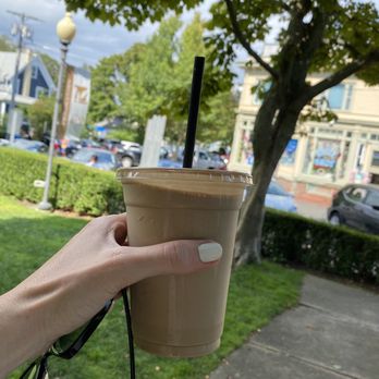 Mama Matcha Green Bar - Smoothie time on a hot day! - Coffee & Tea Near Me - Provincetown, Massachusetts Mama Matcha Green Bar - Smoothie time on a hot day! - Coffee & Tea Near Me - Provincetown, Massachusetts