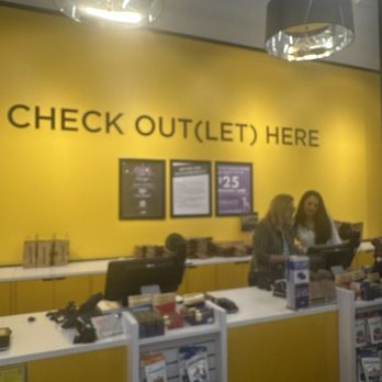 Bloomingdale's - Cashier - Shoe Stores Near Me - Woodland Hills, California