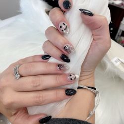 Castle Nails