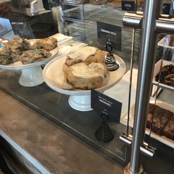 Great Harvest Bakery & Cafe - Display
