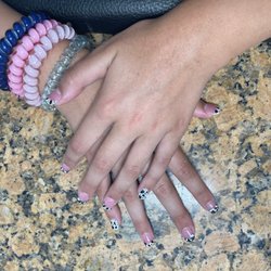 La Vie Nails - Custom nail art