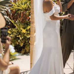 Wedding dress