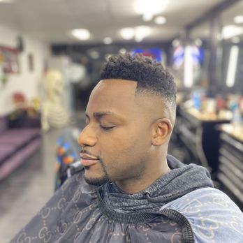 Monster Cuts - Bald Fade & Goatee Shape up.
Barber: Martin - Barbers Near Me - Canoga Park, California Monster Cuts - Bald Fade & Goatee Shape up.
Barber: Martin - Barbers Near Me - Canoga Park, California